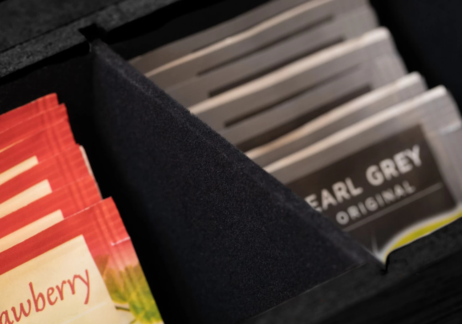 Sakura Tea Theedoos - Zwart - 6-vaks - Met Fluweel - 43 X 9 Cm - Afbeelding 5