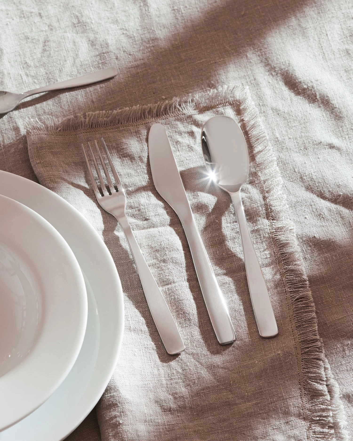 Alessi Bestekset Knifeforkspoon - AJM22S24M - Monoblock - 24-delig / 6 Personen - Door Jasper Morrison - Afbeelding 2