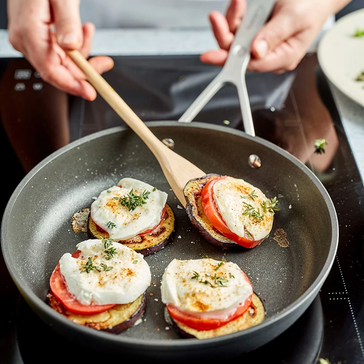 Demeyere Koekenpannenset Alu Industry 3 - Duraslide - ø 24 + 28 Cm - Standaard Anti-aanbaklaag - Afbeelding 2