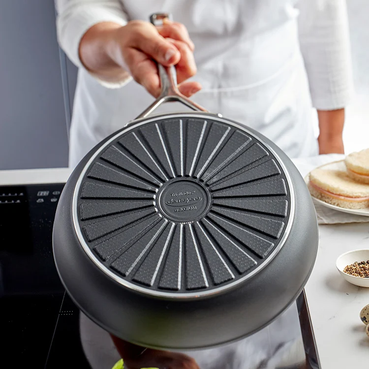 Demeyere Hapjespan Alu Pro 5 - Duraslide Titanium - ø 24 Cm / 3.2 Liter - Standaard Anti-aanbaklaag - Afbeelding 3