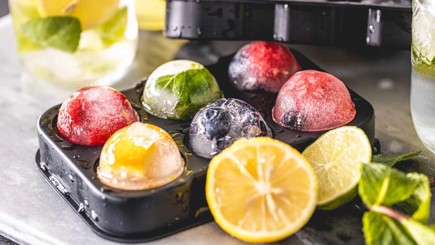 Sareva IJsblokjesvorm - 6 Ronde Ijsbollen - Siliconen - Easy Release - Herbruikbaar - Afbeelding 4